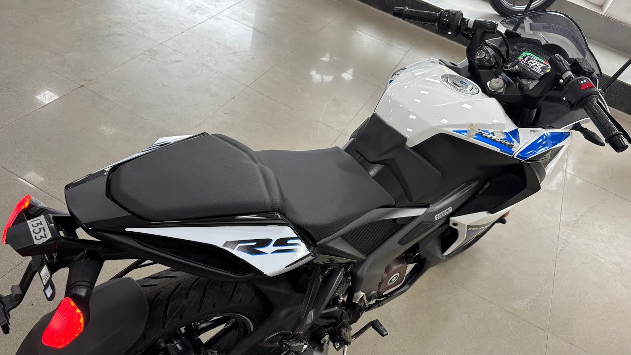 Bajaj Pulsar RS200